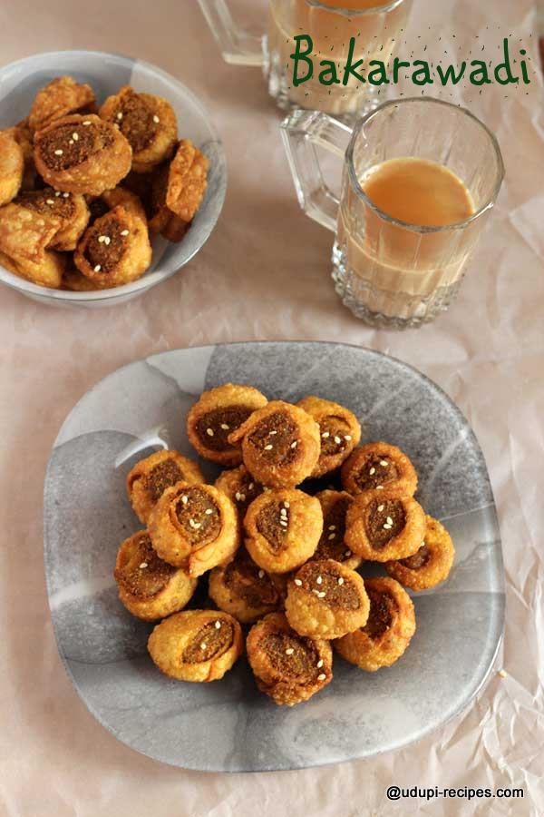 easy-diwali-snack-bhakarwadi