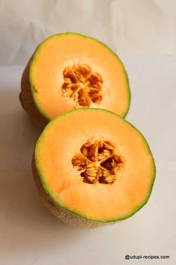 muskmelon hydrating fruit