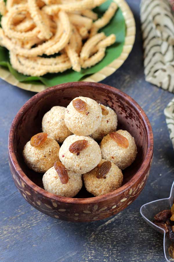 rava jaggery laddu